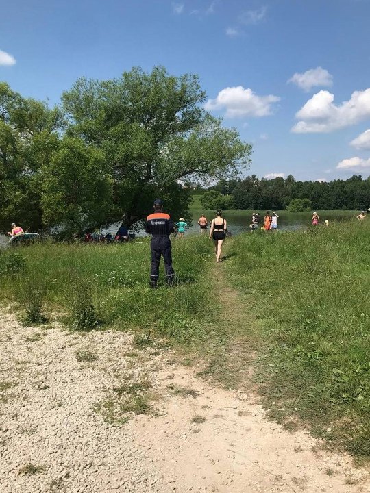 🏞Спасатели рассказали жителям региона об основных причинах трагедий на воде n n☔️Наконец-то изнуряющая жара отступила, предоставив жителям Подмосковья возможность немного отдохнуть от летнего зноя